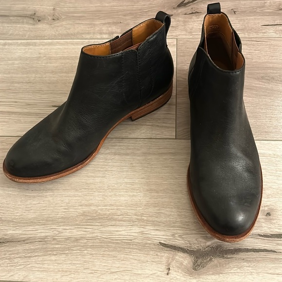 Kork-Ease Black Leather Velma Ankle Boots - Picture 3 of 10